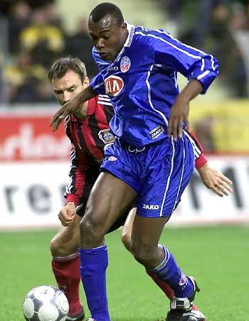 於他們的個 於他們的個